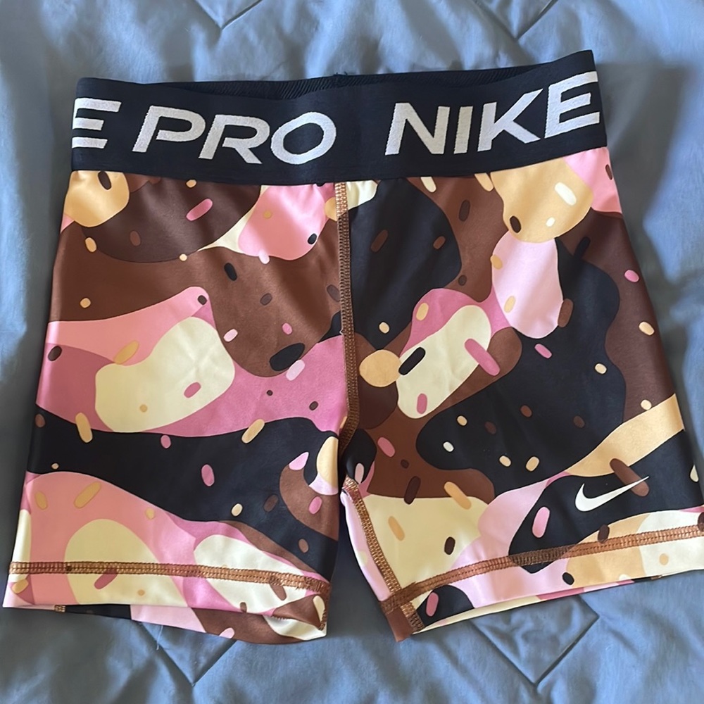 Limited Edition Print Nike Pro shorts